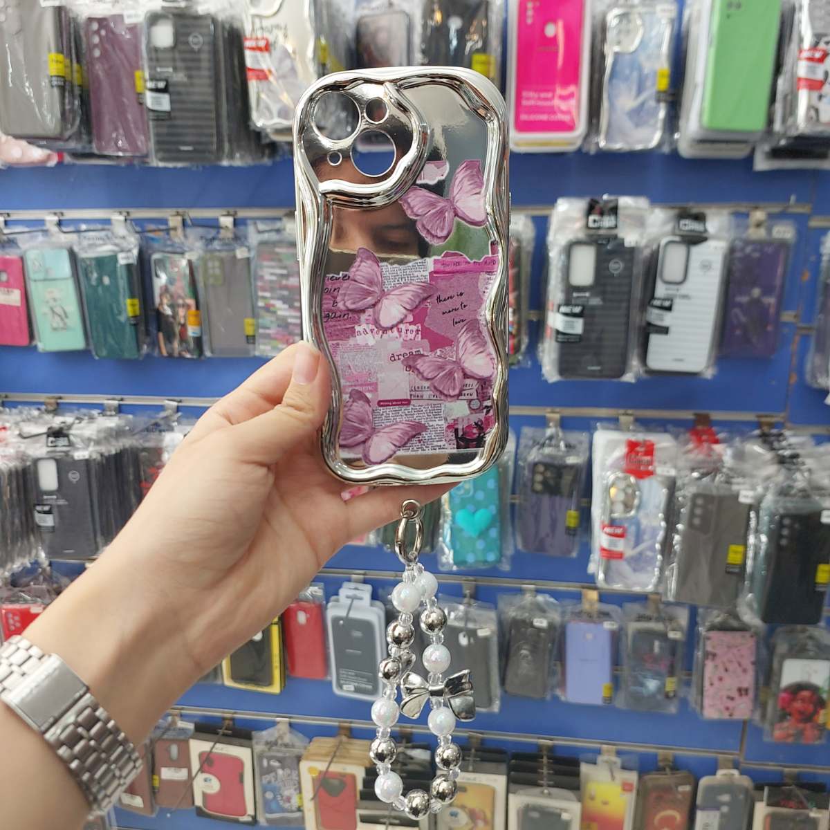 پروانه صورتی