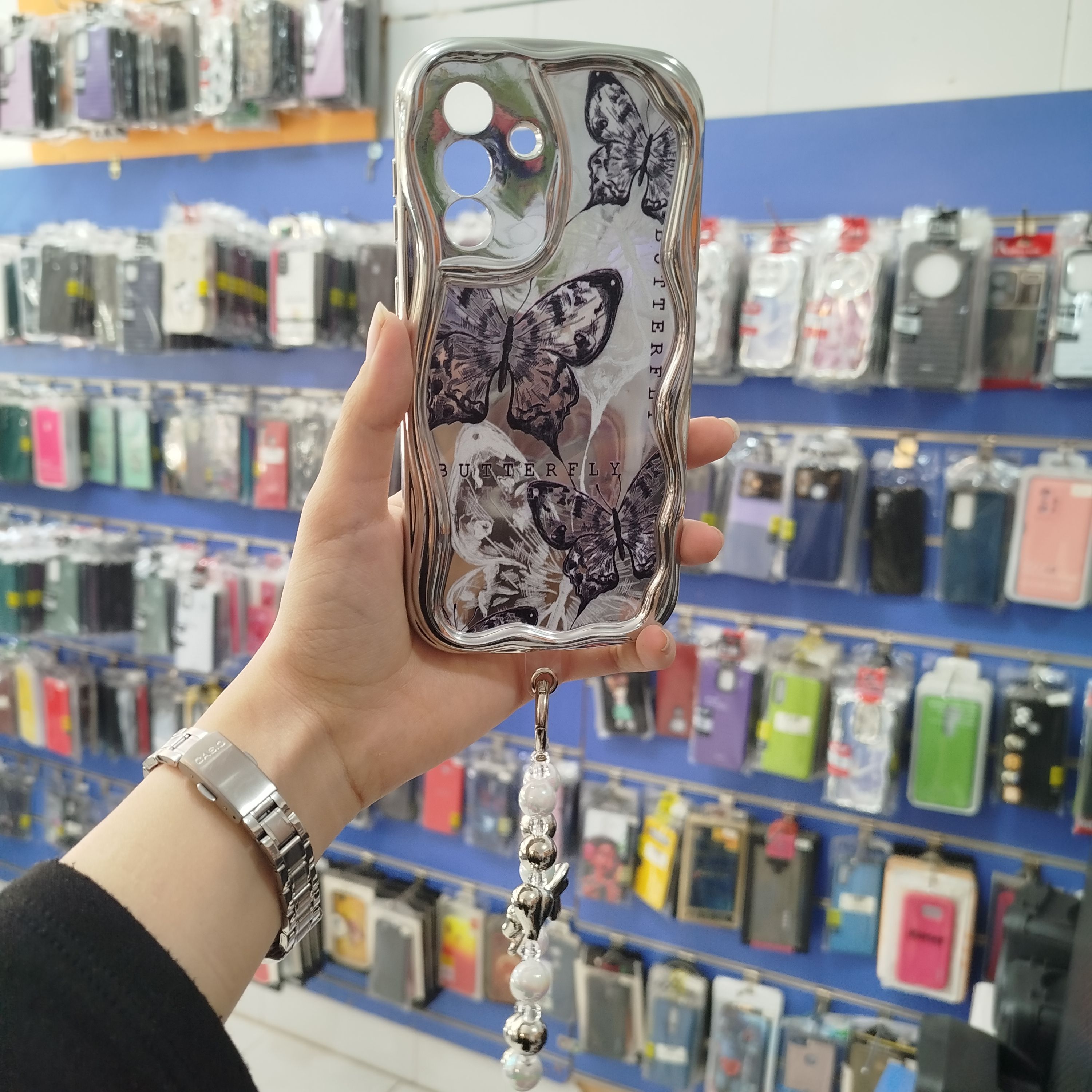 گارد سامسونگ A56 آویزدار پروانه مشکی